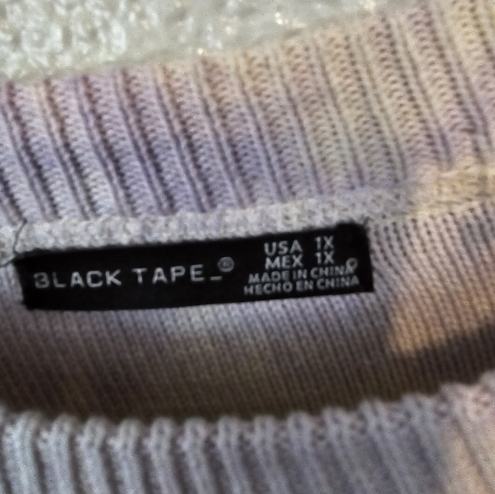 Sold Black tape sweater - Picture 3 of 5